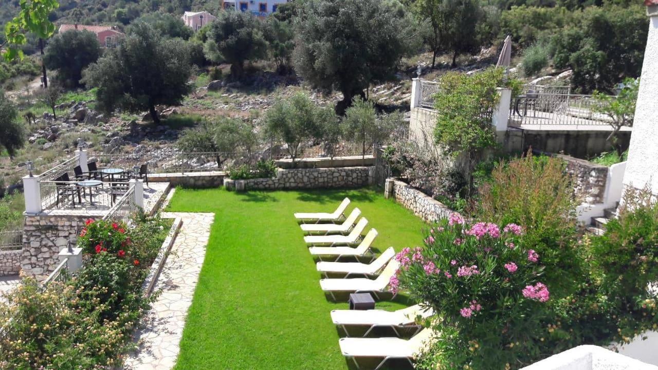 איה אפימיה Makis Village-Apartments מראה חיצוני תמונה