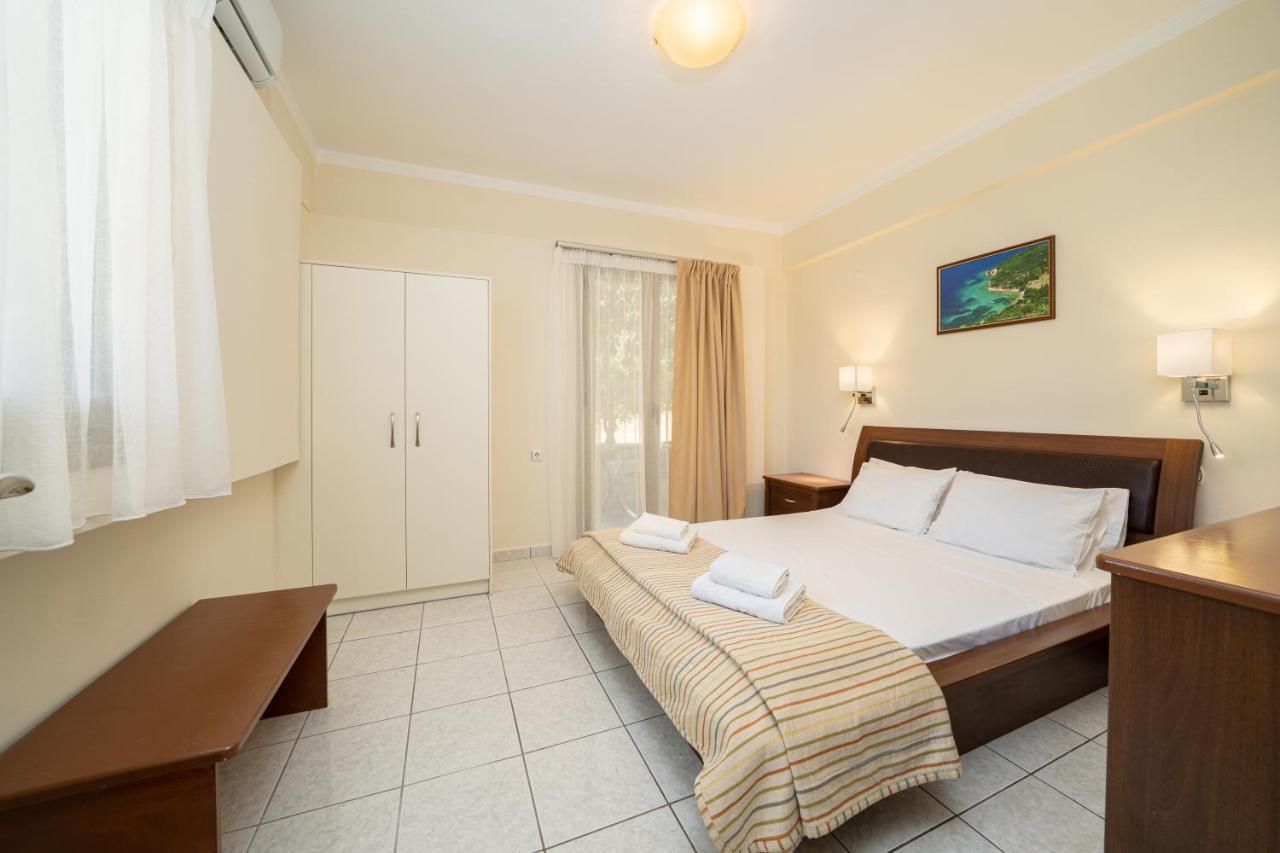 איה אפימיה Makis Village-Apartments מראה חיצוני תמונה