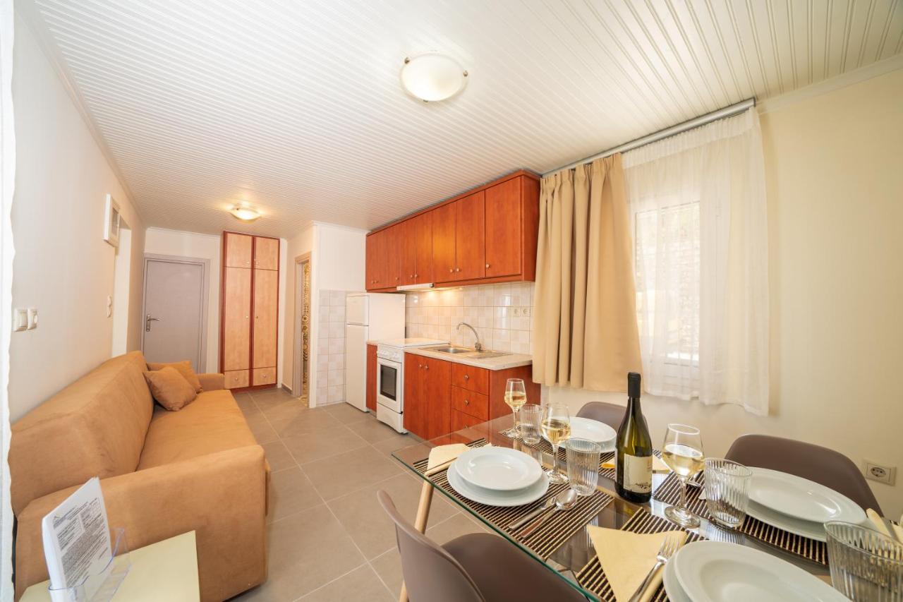 איה אפימיה Makis Village-Apartments מראה חיצוני תמונה