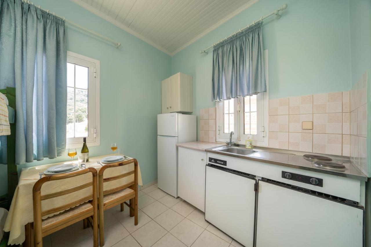 איה אפימיה Makis Village-Apartments מראה חיצוני תמונה